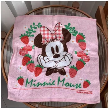 34x34 см Хлопчатобумажное полотенце для рук и лица с Клубникой Disney Minnie Mouse, Носовой Платок, Детское Впитывающее Квадратное полотенце, Подарок для девочки