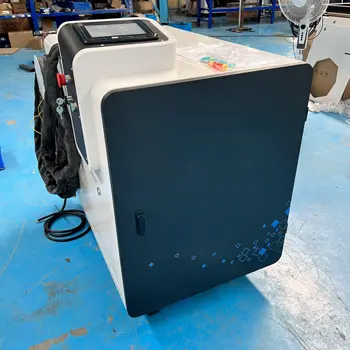 Ручной сварочный лазерный станок Robotec для лазерной пайки металла для удаления ржавчины, очистки, резки и сварки 2000 Вт